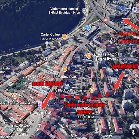 Leon, Town Centre With Private Garage! *